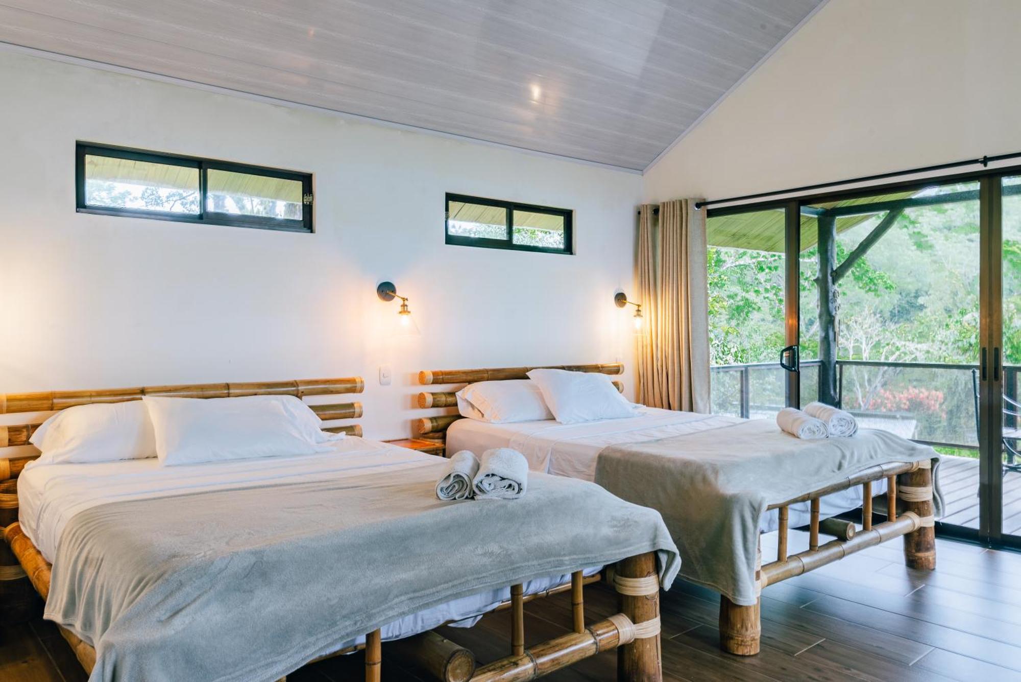 Hacienda Mil Bellezas - Private 40Ha Jungle Reserve Quepos Phòng bức ảnh